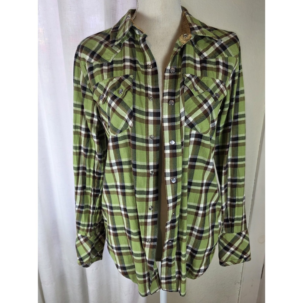 Tasha Polizzi Top Size Medium Green Plaid Pearl Snap Long Sleeve Western